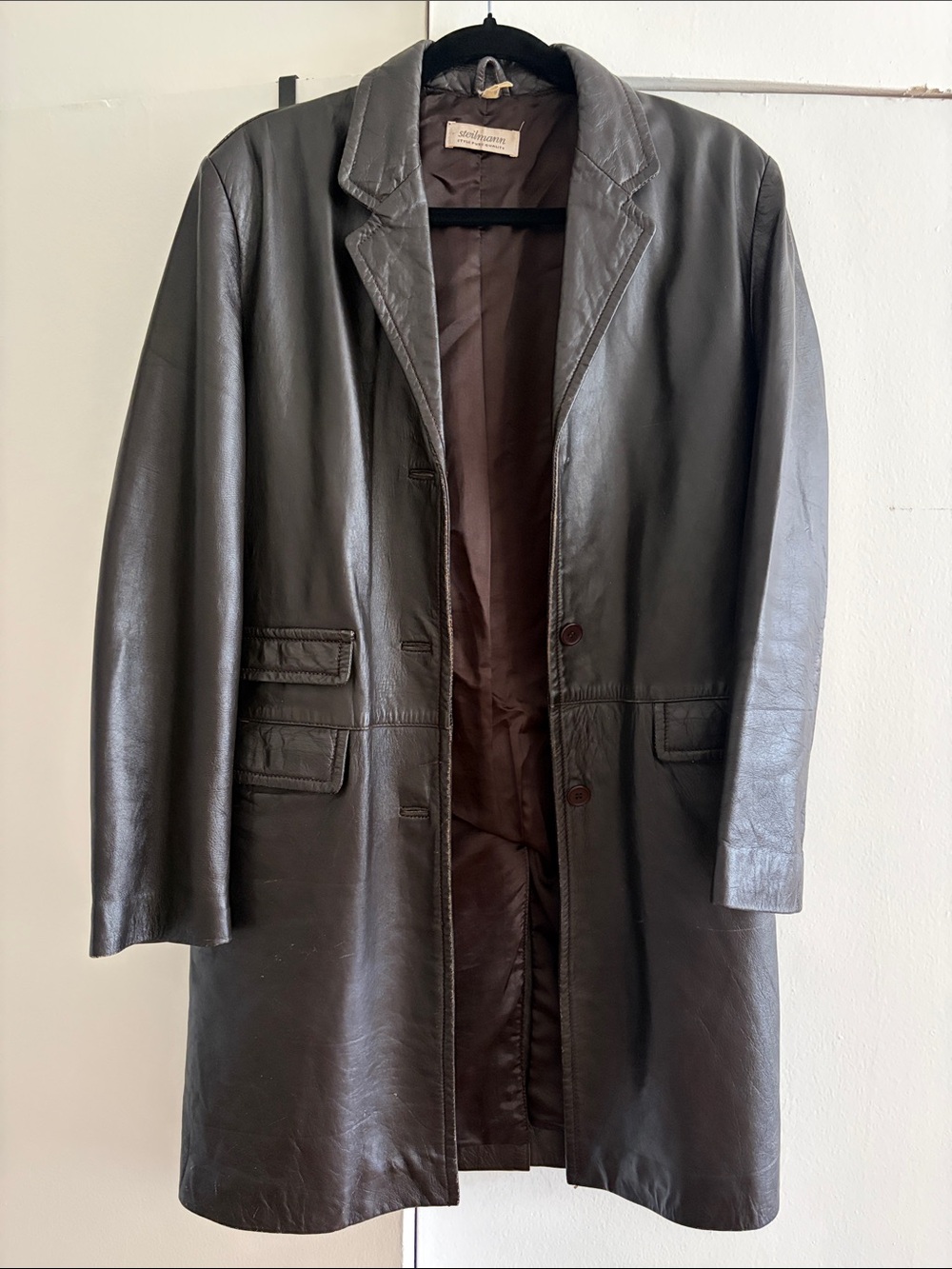 Vintage Leather Trench Coat in Dark Brown - Classic Tailored Style
